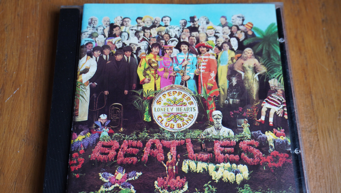 The Beatles - Sgt. Pepper's Lonely Hearts Club Band