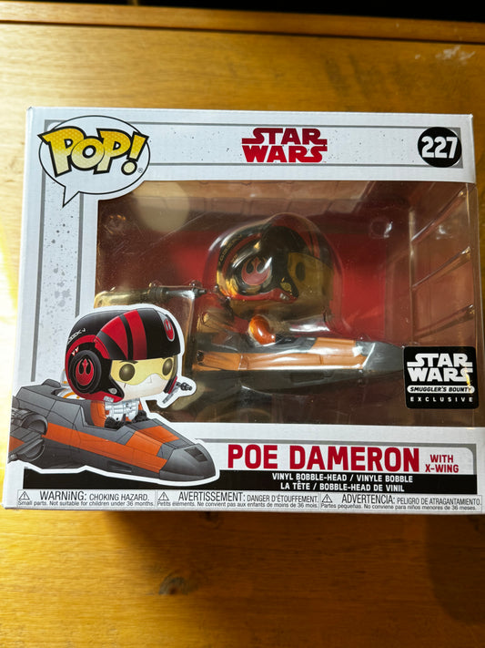 Star Wars - Poe Damron with X-Wing, 227