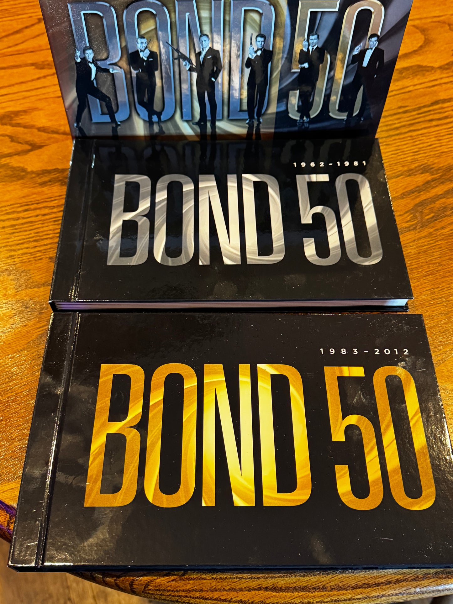 Bond 50 - Celebrating five decades of Bond, 23 discs