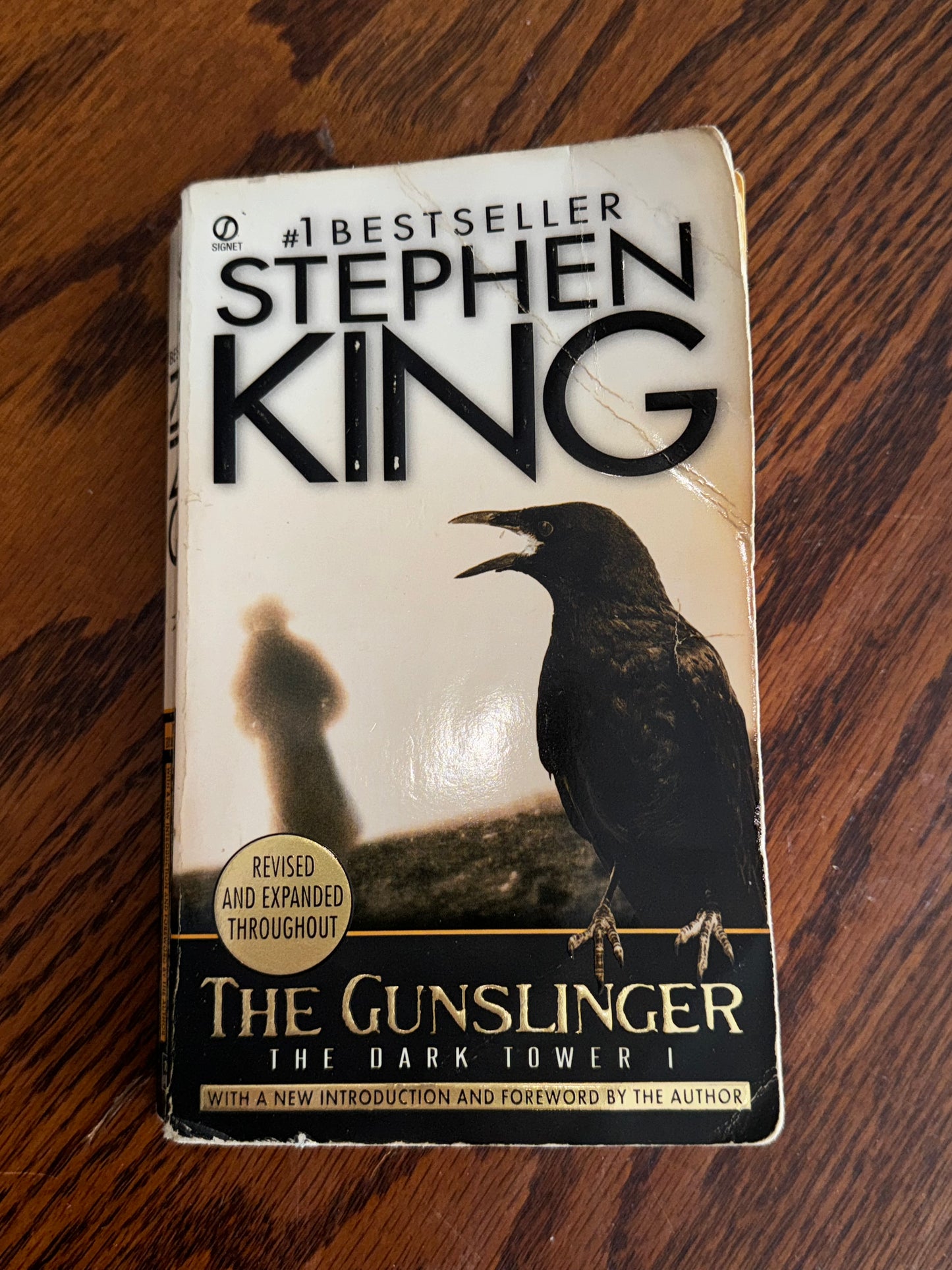 Paperback: The Gunslinger, The Dark Tower I - new introduction & forward by Stephen King