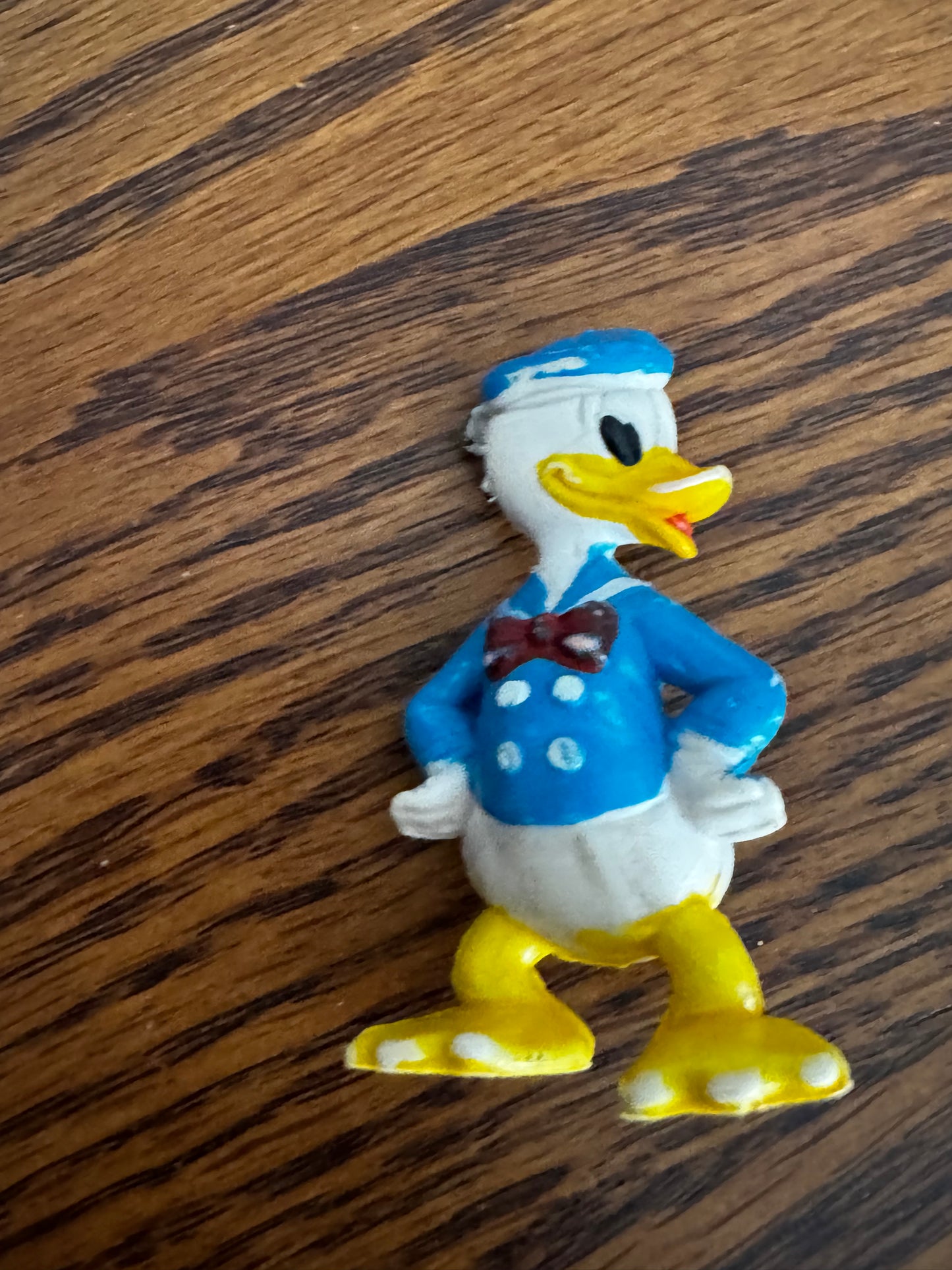 Donald Duck figurine