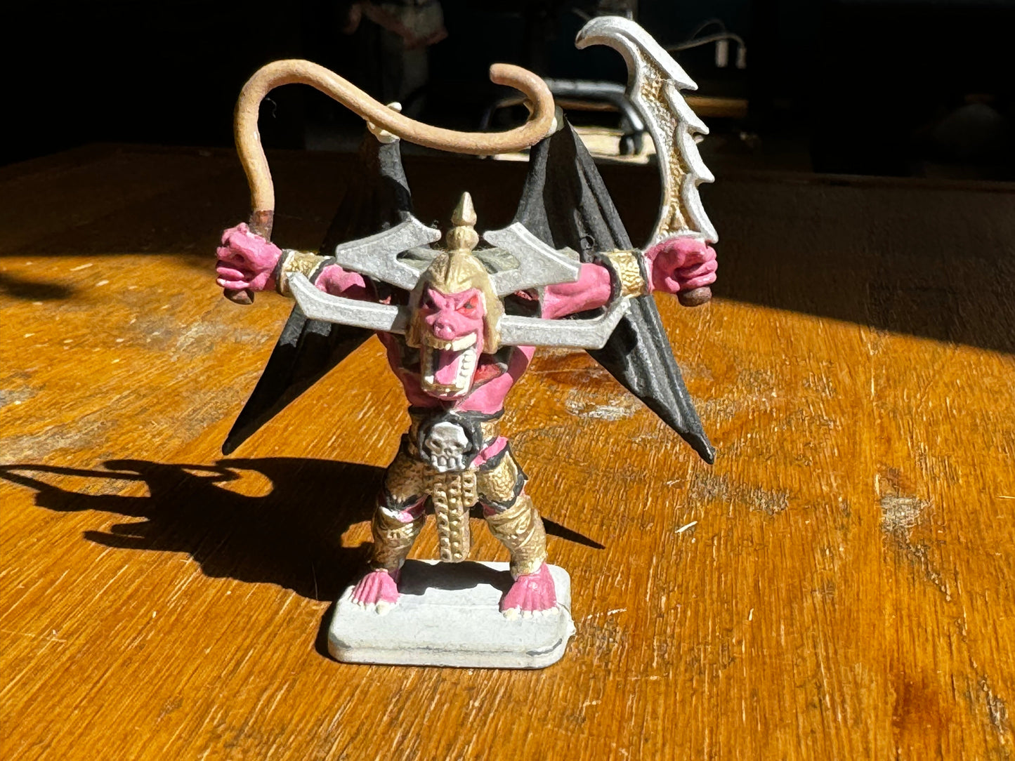 Hand-Painted D&D figure - Demon warrior