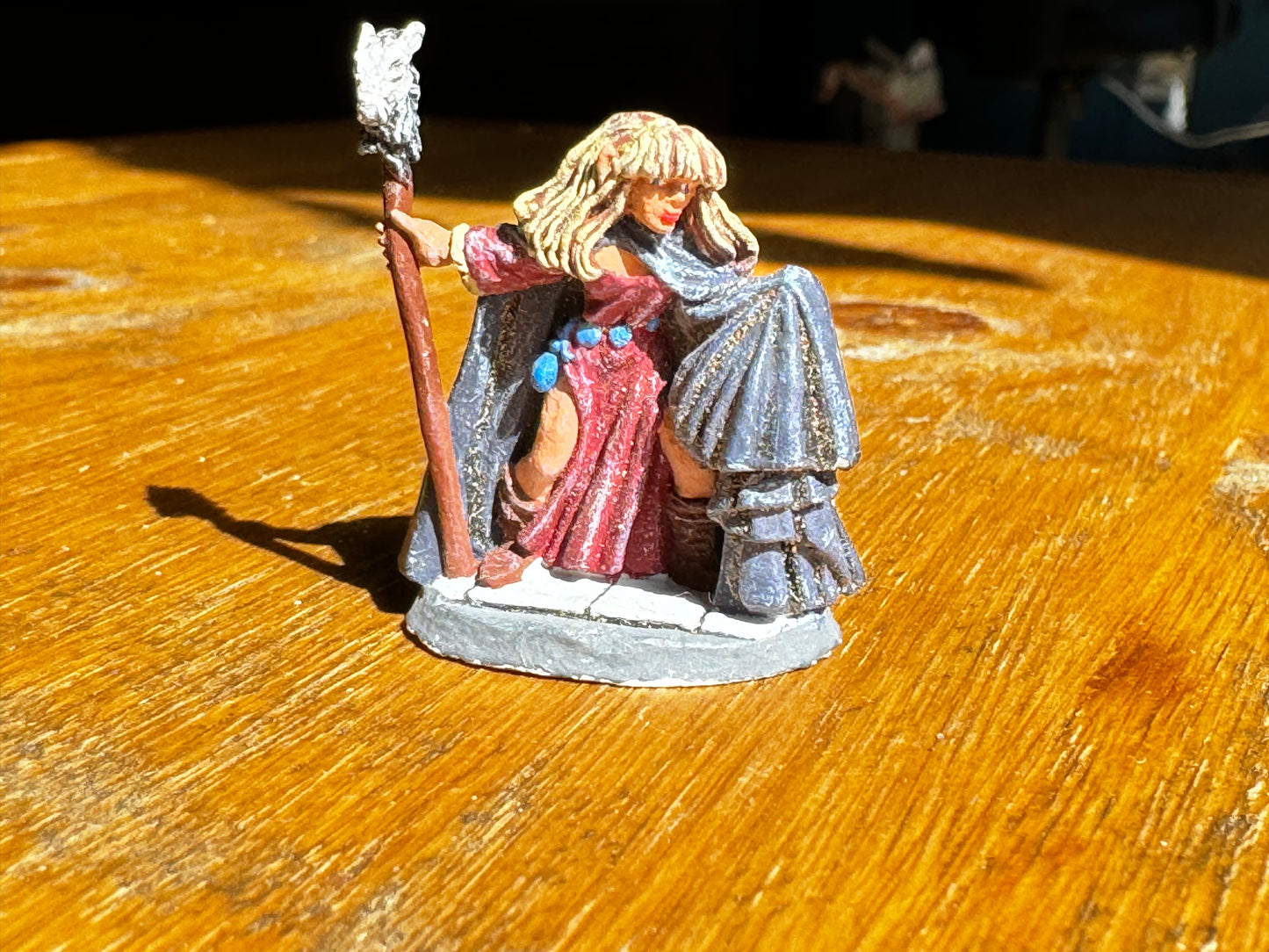 Hand-Painted D&D figure - Female Elf Mage or Druid